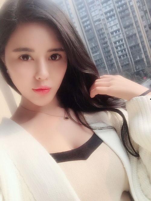 国产美女福利视频,惊艳瞬间，尽收眼底  第3张